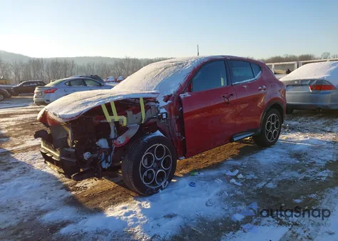 2024 Alfa Romeo Tonale Ti Eawd z USA, uszkodzony, nr VIN ZASPATCW7R3050374